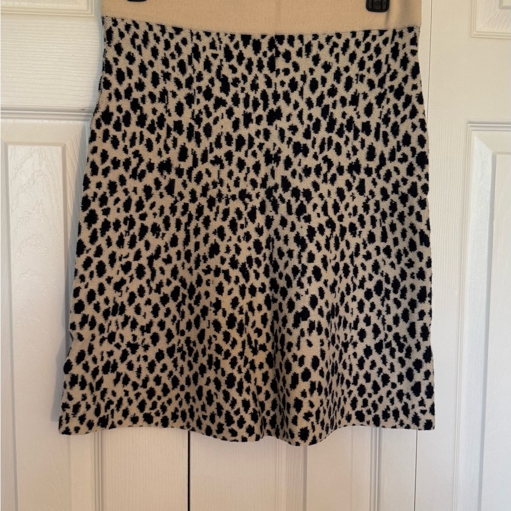 RARE Ann Taylor Animal Print Knitted Skirt - Picture 2 of 3